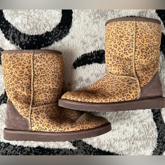 UGG Leopard Print Boots - Picture 7 of 8